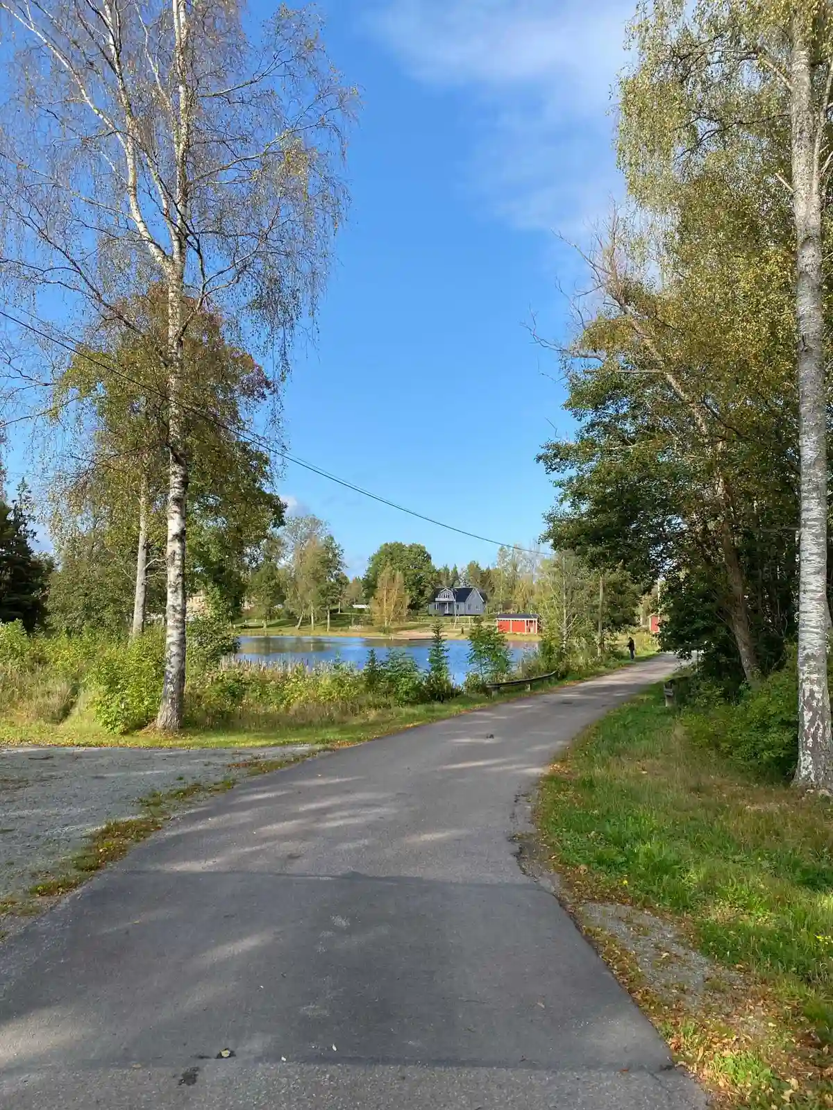 Broakulla Camping: En fridfull oas för avkoppling och äventyr, inkl. fiske, vandring och bekväma faciliteter året om.