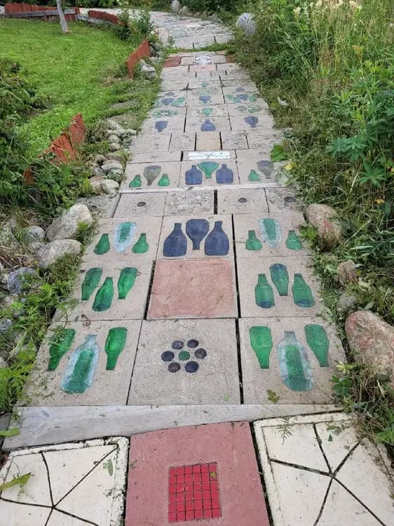 Oas i Medelpad: Ånge Camping erbjuder avkoppling, natur och kultur i en vacker, hemtrevlig miljö. 