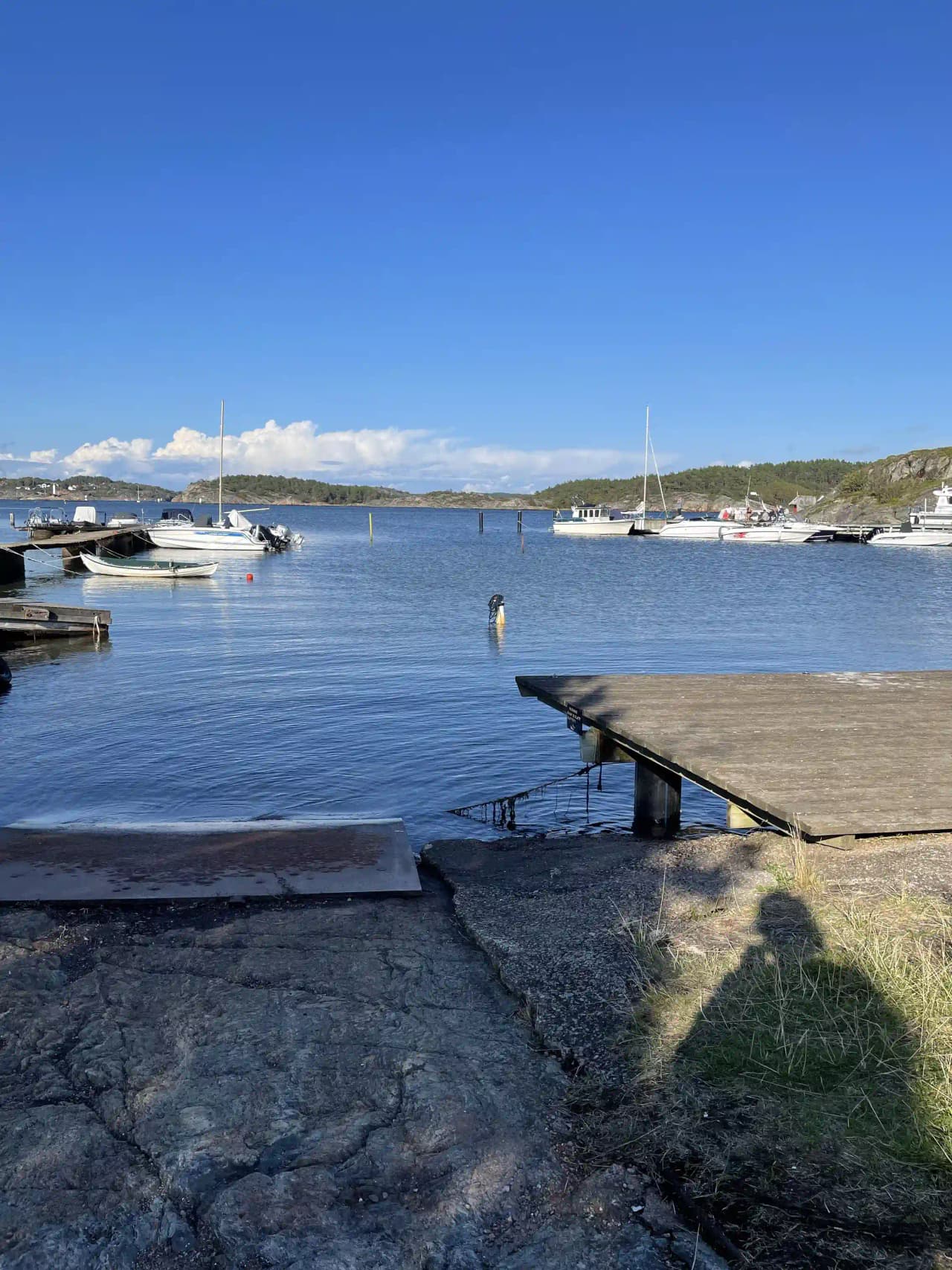 Upplev Malö camping: en naturnära oas vid hav och skog, perfekt för avkoppling och äventyr på västra Orust!
