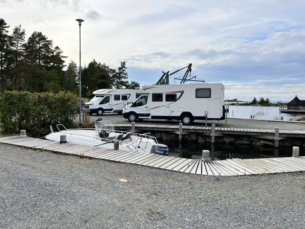 Filsbäcks camping: Upplev familjär campingidyll vid Vänerns strand, nära Lidköping. Njut av natur, aktivitet och avkoppling!