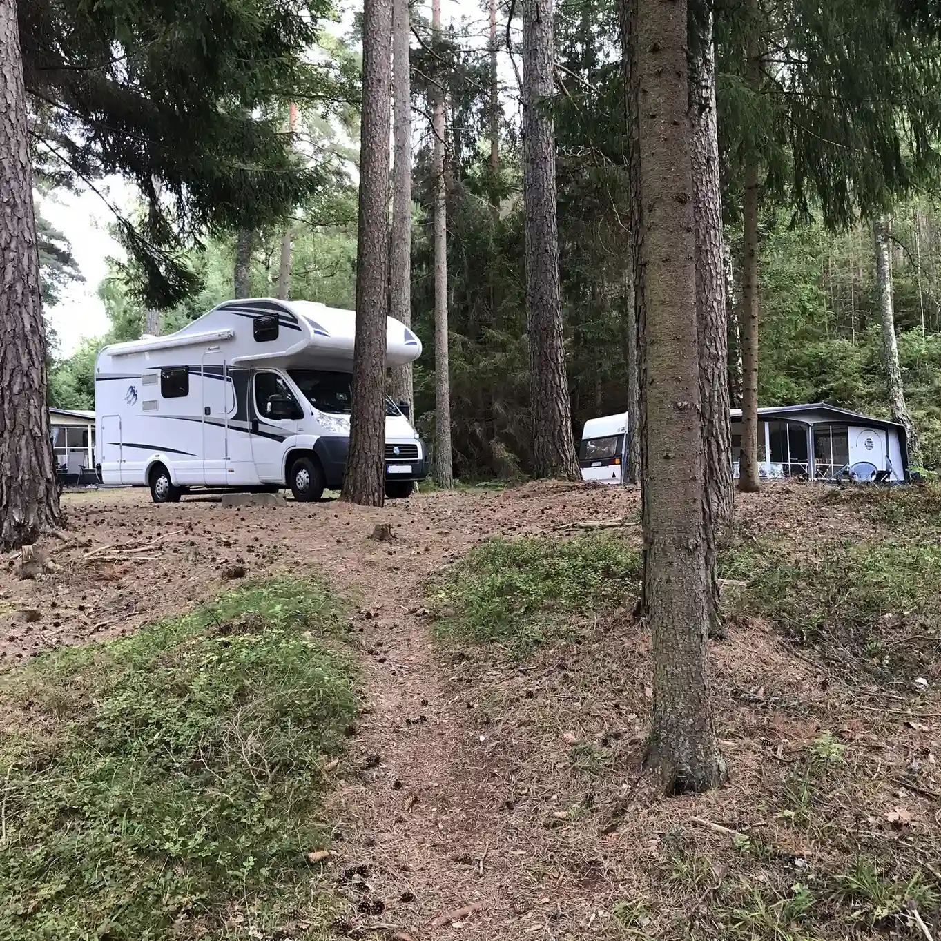 Garviks Camping: Din naturnära oas på Rossö med äventyr, lugn och en välkomnande gemenskap vid Kosterhavet.