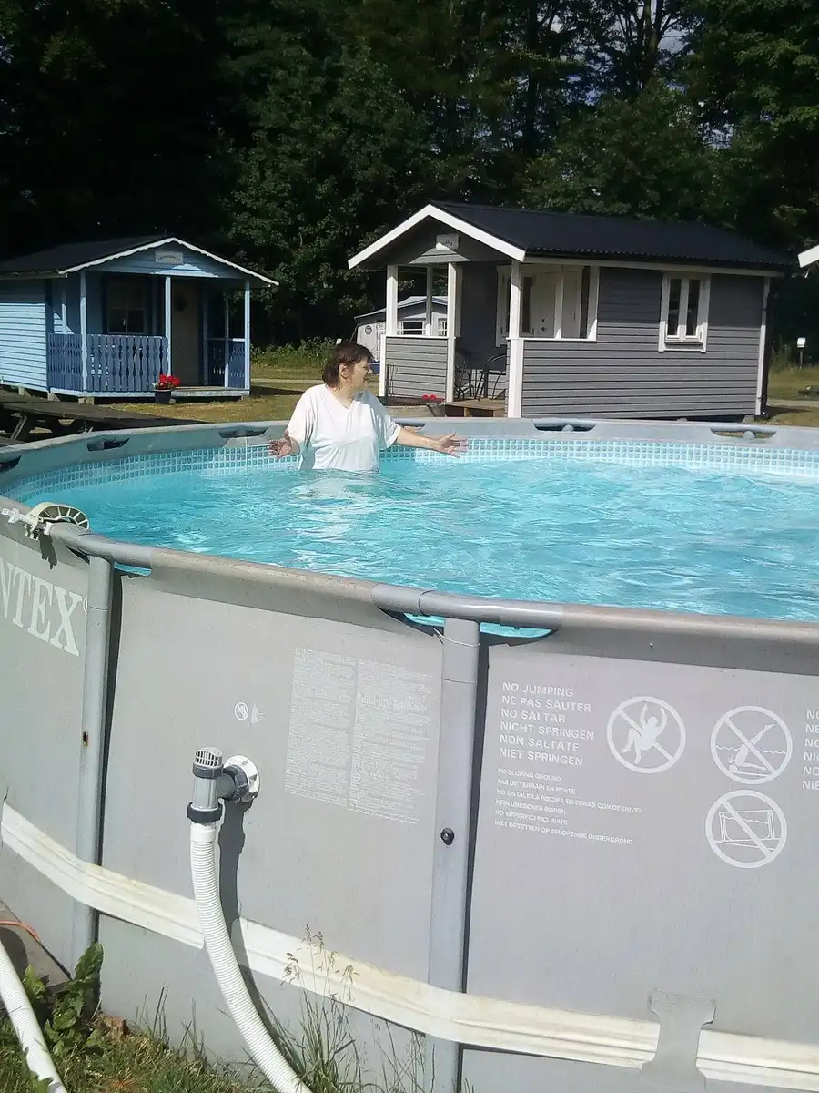 Elfdalens camping: Oas för naturälskare med boende för alla, familjär stämning och aktiviteter i Skånes vackra natur.