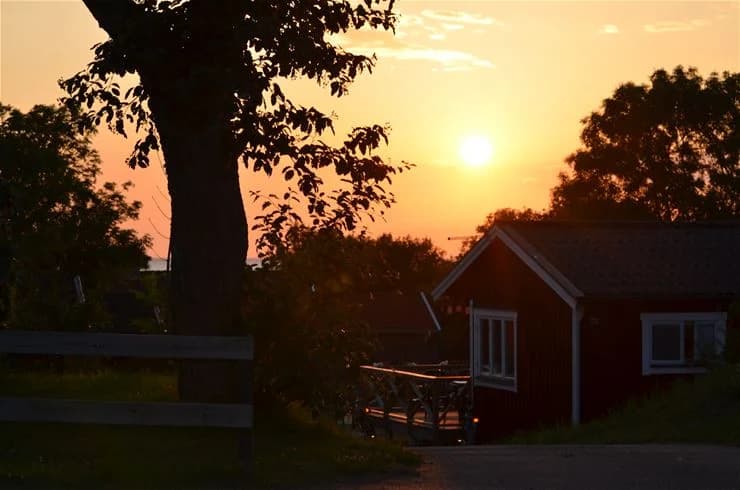 Njut av natur, komfort och äventyr vid idylliska Klinta Camping på Öland. Perfekt för alla åldrar och intressen!