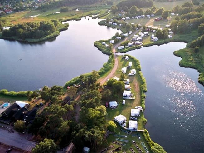 Dalskärs Camping: Havsnära oas med bekvämt boende och aktiviteter för hela familjen vid Sveriges sydöstra kust.
