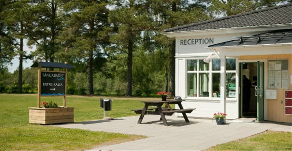 Upptäck natur och kultur på Tånga Heds Camping – en perfekt oas för avkoppling och äventyr i Vårgårdas grönska.