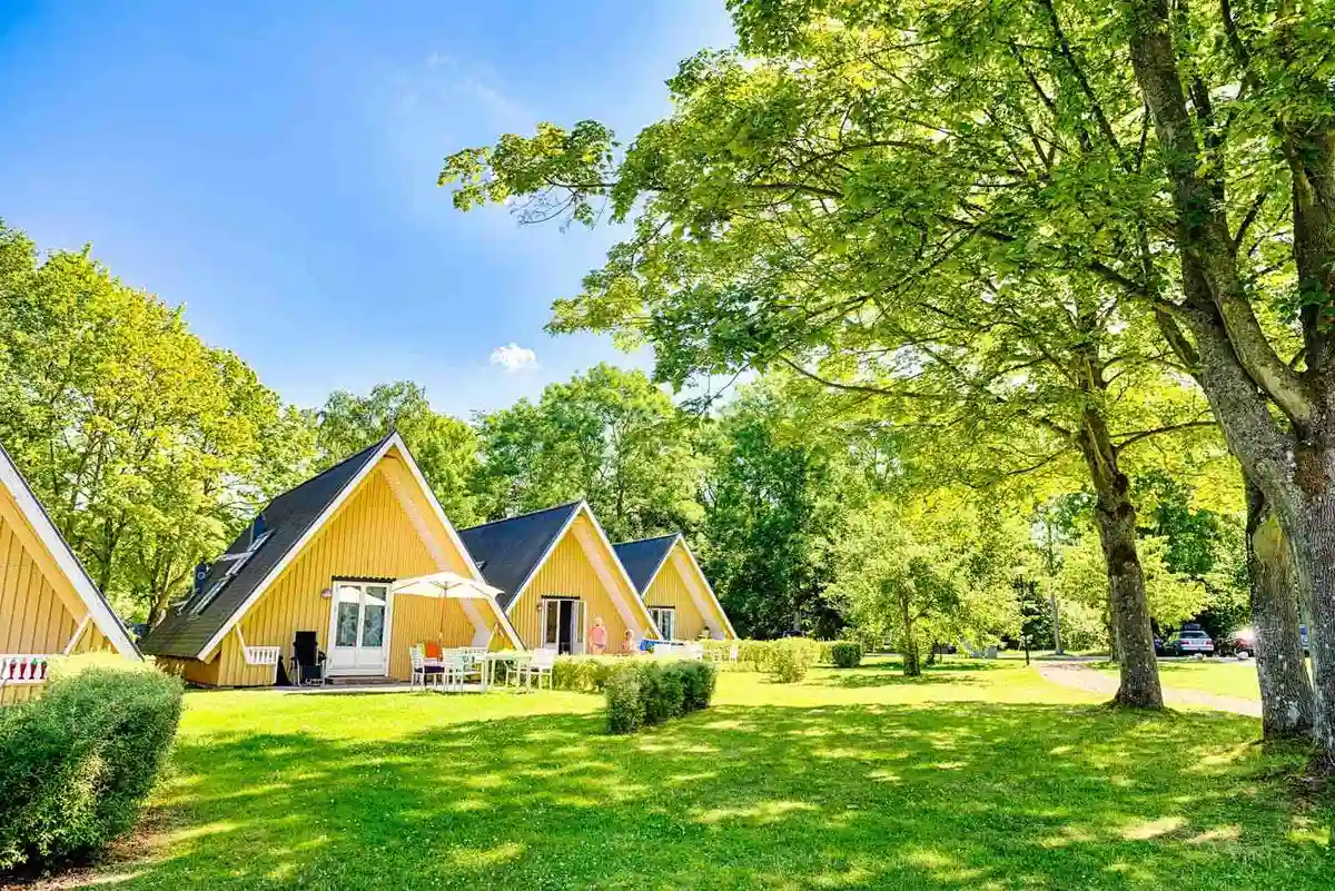 Följ havsbrus och skånsk charm till Mötesplats Borstahusen—en idyllisk camping med aktiviteter, avkoppling och delikatesser året runt.