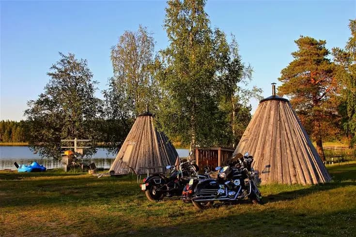 Saiva Camping & Stugby: Njut av vacker natur, modern komfort och spännande aktiviteter vid Baksjön nära Vilhelmina.