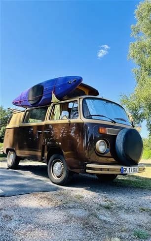 Upptäck naturens skönhet och äventyr på Gnosjö Strand Camping – Smålands perfekta tillflyktsort året runt!