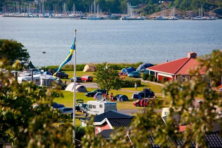 Lisebergs camping Askim Strand: Fridfull kustnära tillflykt nära Göteborgs puls, för äventyr och avkoppling. Boka idag!