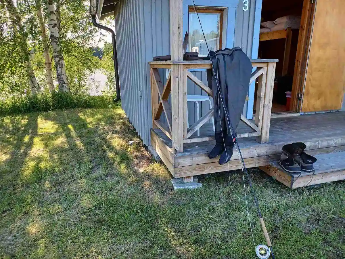 Perfekt för frid och äventyr, Krokomvikens camping erbjuder naturskön avkoppling med modern komfort och aktiviteter för alla.