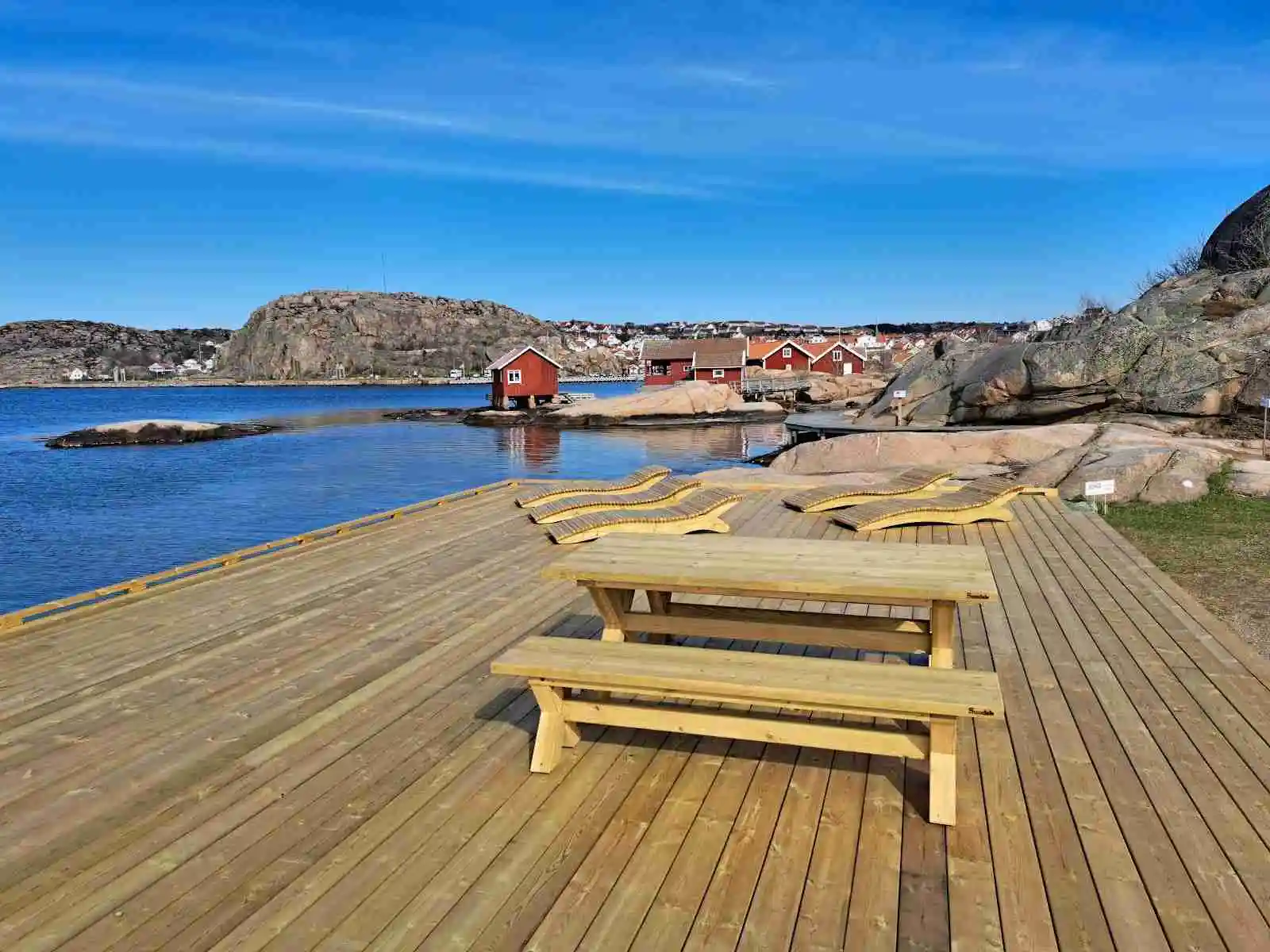 Upplev Bohusläns charm på Hunnebostrands Camping – natur, avkoppling och kultur i perfekt balans!