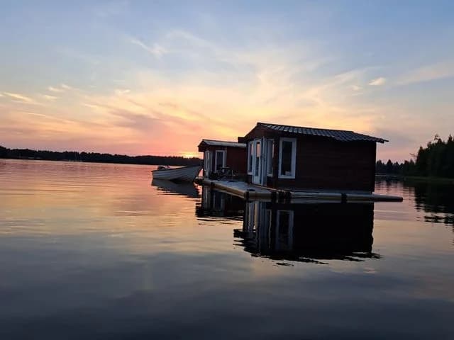 Magiska Bureå camping: Upplev LEGO-äventyr och naturskön frid, perfekt för hela familjens kreativa och avslappnade stunder!