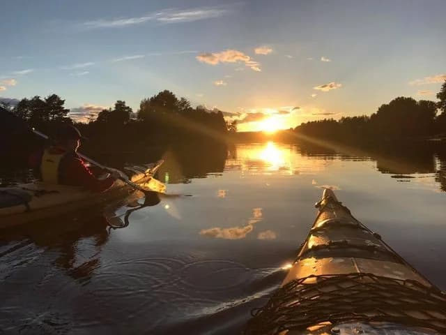 Camp Mid Adventure: Omgiven av natur, bästa boende- och äventyrsupplevelser i vackra Torpshammar. Bo, koppla av, upptäck!