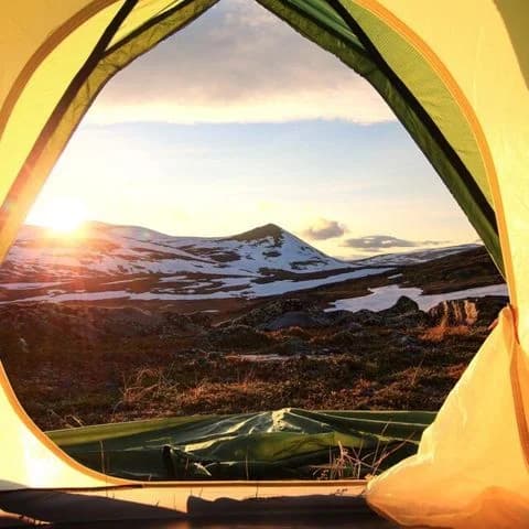 Stora Sjöfallets fjällanläggning: En UNESCO-oas i Laponia för äventyr och avkoppling med unika upplevelser och storslagna vyer.