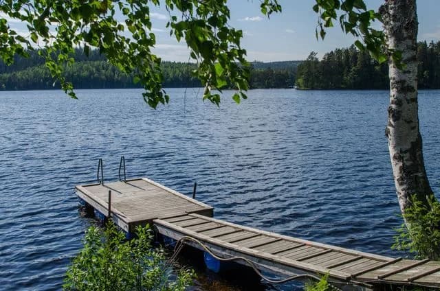 Äventyr och ro i majestätisk natur—Kloten Nature Resort bjuder på minnesvärda stunder och unika boenden året runt!